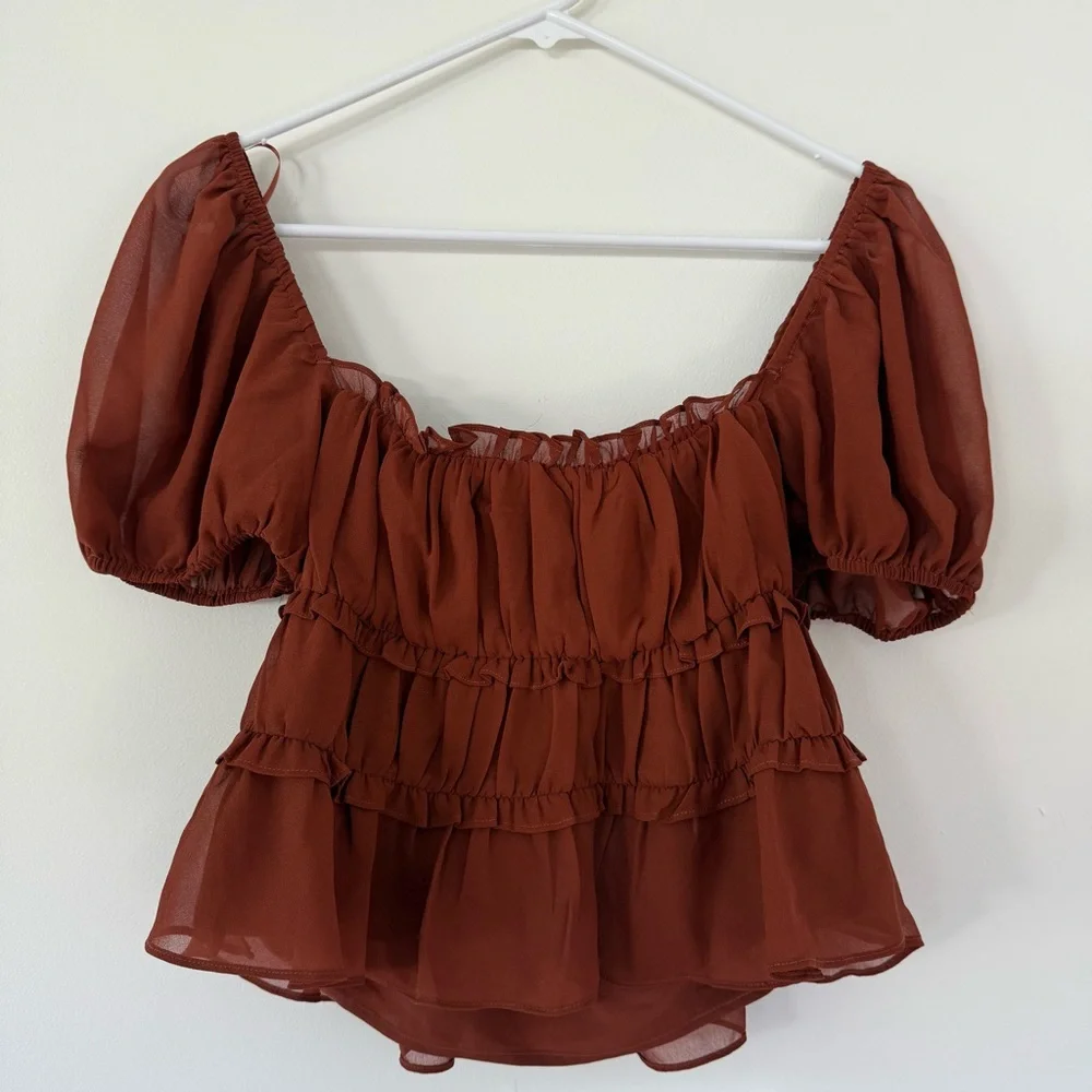ASTR The Label Puff Sleeve Nutmeg Rust Puff Sleeve Blouse Top Size S